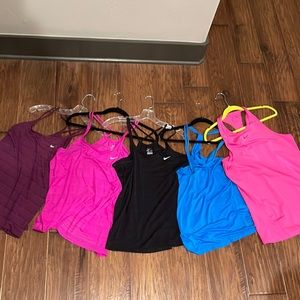 Bundle Nike exercise tops